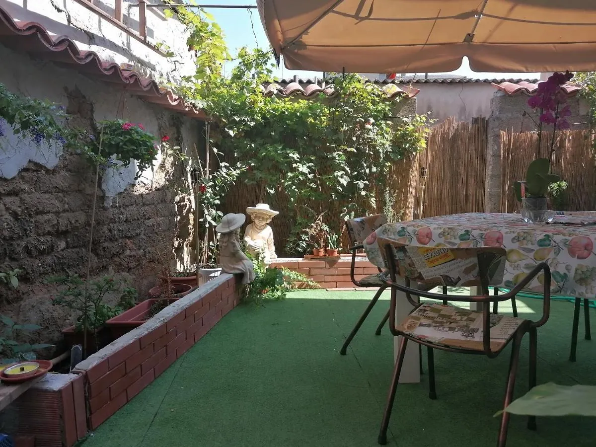Dimora Bed And Breakfast San Gavino Monreale 0*,  Italie