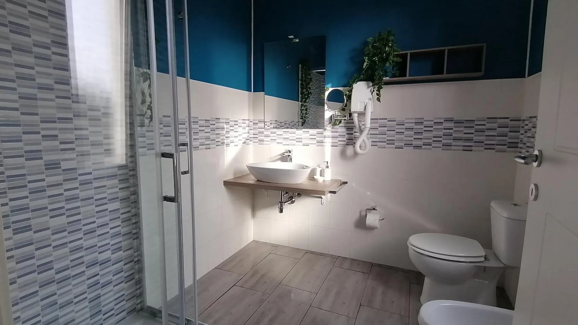 Dimora Bed And Breakfast San Gavino Monreale Bed & Breakfast